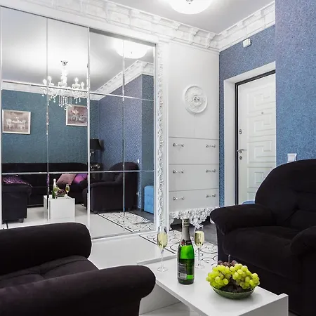 Apartment Na Mstislavtsa S Vidom Na Natsional'nuiu Biblioteku Minsk