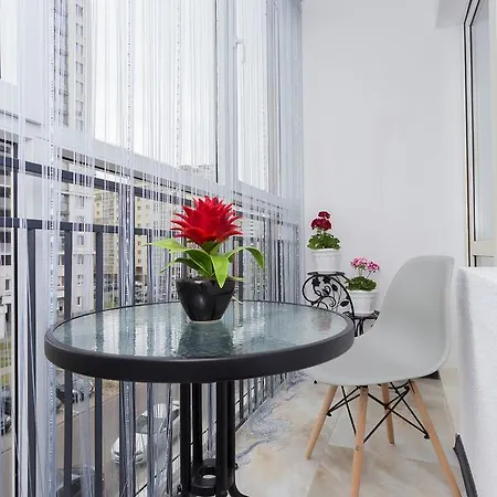 Na Mstislavtsa S Vidom Na Natsional'nuiu Biblioteku Apartment Minsk